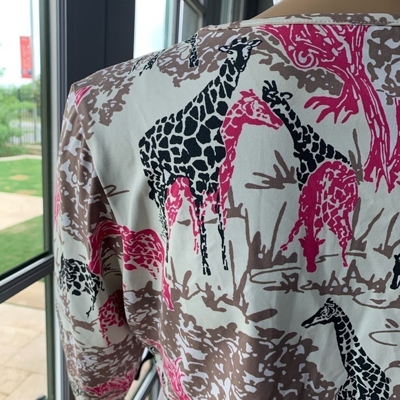 Melly M Giraffe Print Top - Picture 9 of 11